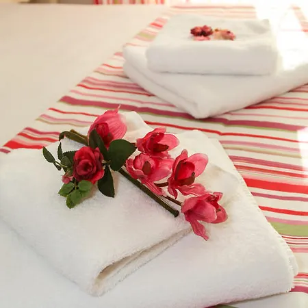 Golden Blue Studios خْريسيا أموذيا