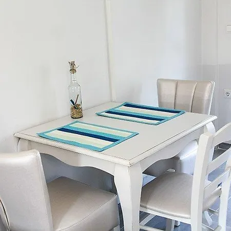 Golden Blue Studios خْريسيا أموذيا